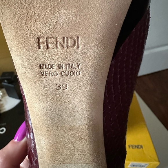 Fendi Burgundy Python Embossed Leather Platform Pumps Size 39 - Picture 4 of 5